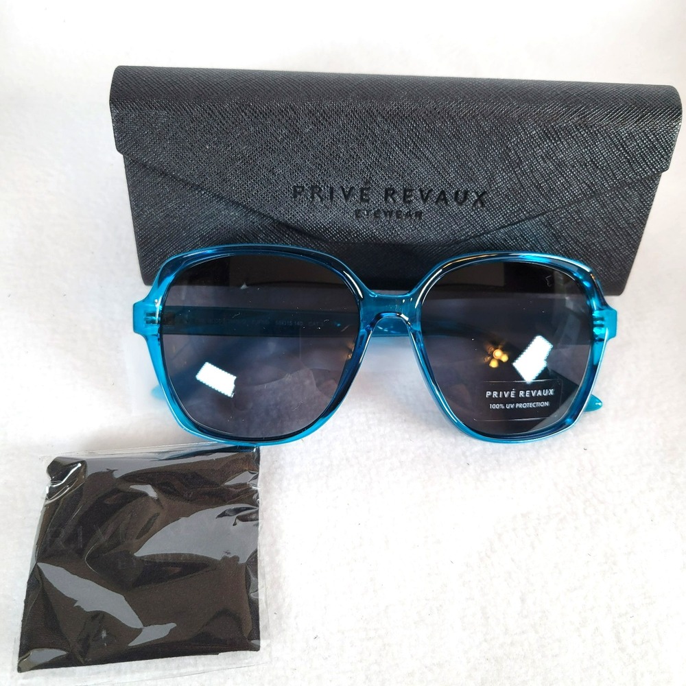 Prive Revaux Womens The Blossom Polarized Sunglasses Blue UV Case Summer 70s